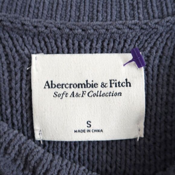 Abercrombie & Fitch Soft Grayish Blue Sweater - Size Small - Picture 8 of 8